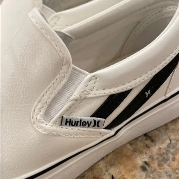 NWT Hurley Kenji White Slip-On Shoes Size 1 Kids Sneakers